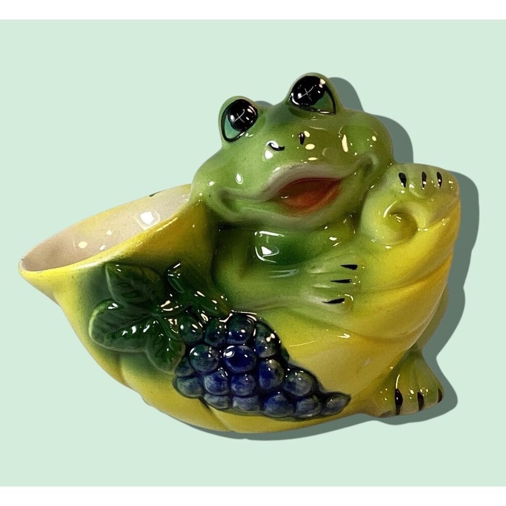 Vintage Ceramic Frog Planter With Horn Of Plenty And Grapes 5.5”